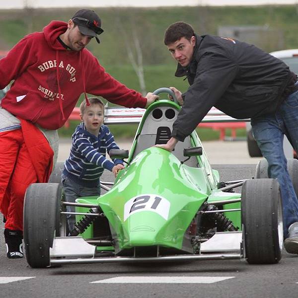 Walk to scrutineering.